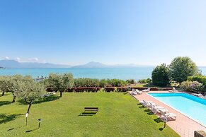 Ferrari 13 Apartment by Wonderful Italy