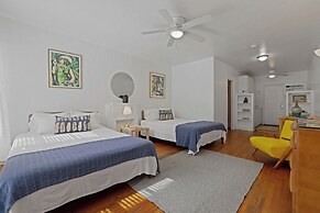 Barcelona Studios Guesthouse