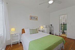 Barcelona Studios Guesthouse