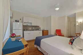 Barcelona Studios Guesthouse