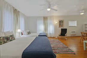 Barcelona Studios Guesthouse