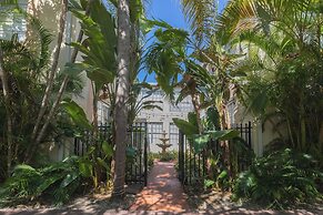 Barcelona Studios Guesthouse