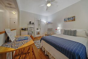 Barcelona Studios Guesthouse