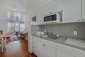 Barcelona Studios Guesthouse