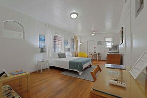 Barcelona Studios Guesthouse