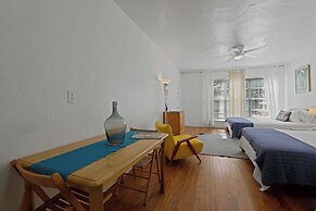 Barcelona Studios Guesthouse