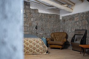 Inter Artes House and Suite