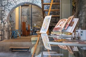 Inter Artes House and Suite