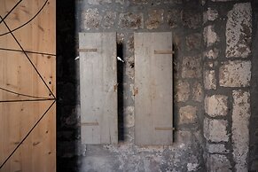 Inter Artes House and Suite