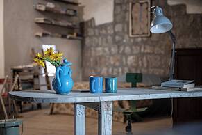 Inter Artes House and Suite