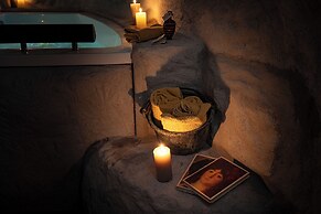 Inter Artes House and Suite