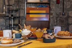 Inter Artes House and Suite