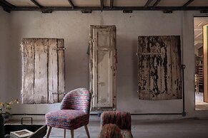 Inter Artes House and Suite