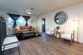 Superb Apartment near Dodger