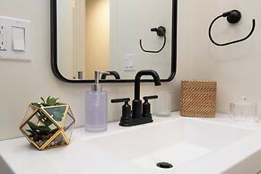 Superb Apartment near Dodger