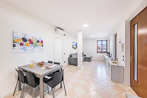 I Ciliegi con piscina by Wonderful Italy