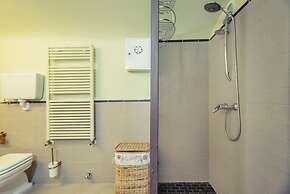 Rainbow City Center Apartment