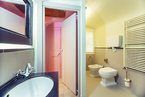 Rainbow City Center Apartment