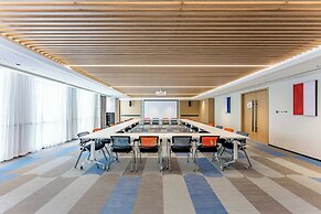 Holiday Inn Express Haimen City Center by IHG