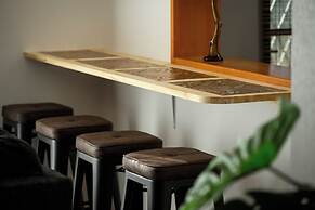 Ocean View Terrace BISE 1F