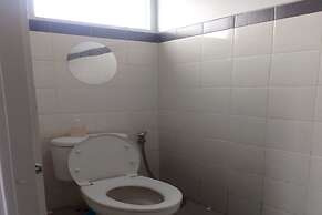 OYO 93998 Three J Living