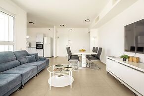 Seaside High-Rise Apt by Sea N' Rent