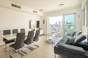Seaside High-Rise Apt by Sea N' Rent