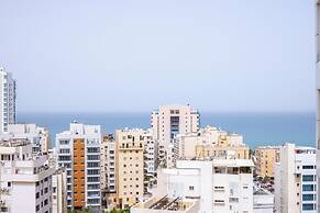 Seaside High-Rise Apt by Sea N' Rent