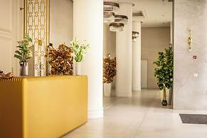 Seaside High-Rise Apt by Sea N' Rent