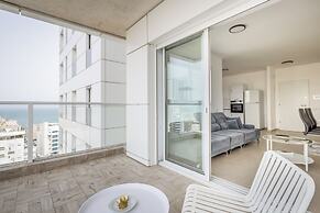 Seaside High-Rise Apt by Sea N' Rent