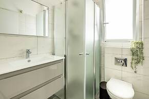 Seaside High-Rise Apt by Sea N' Rent