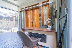 OYO 94030 Ar Guest House Syariah