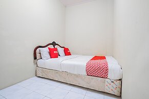 OYO 94030 Ar Guest House Syariah