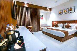Kings Kraft Tremezzo Inn Somnath