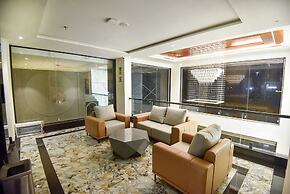 Kings Kraft Tremezzo Inn Somnath