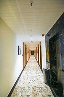 Kings Kraft Tremezzo Inn Somnath