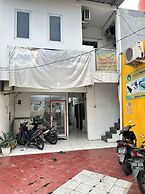 SPOT ON 94001 Sri Residence