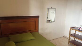 SPOT ON 94001 Sri Residence