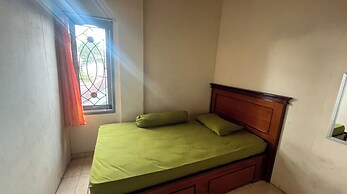 SPOT ON 94001 Sri Residence