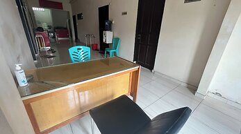 SPOT ON 94001 Sri Residence