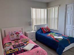 Grand Family 3BR Condo Penthouse Near Disney