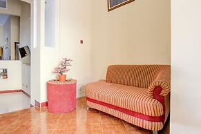 OYO 94003 Anjuk Ladang Homestay