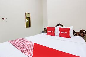 OYO 94003 Anjuk Ladang Homestay