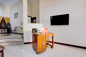 OYO 94003 Anjuk Ladang Homestay