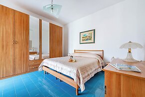 Sea Tower Apartment Bari sea Front