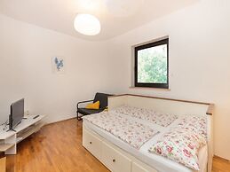 Apartments Ilija Njavro