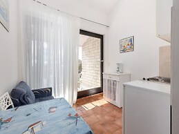 Apartments Ilija Njavro