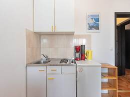 Apartments Ilija Njavro