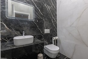 Pool Apartment Panorama