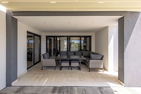 Spacious Pool Apartment Crikvenica